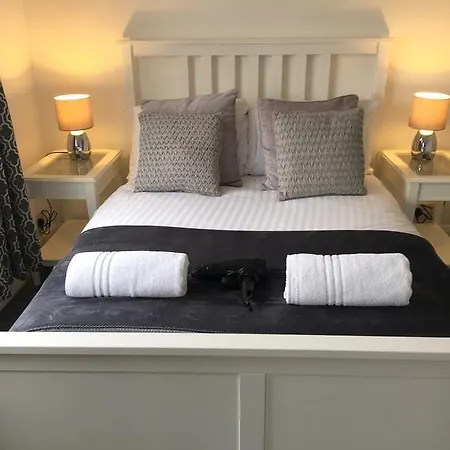 Arma Short Stays 122 - Spacious 3 Bed Oxford House Sleeps 5 - Free Parkng For 2 Vehicles - Large Garden Buitenkant foto