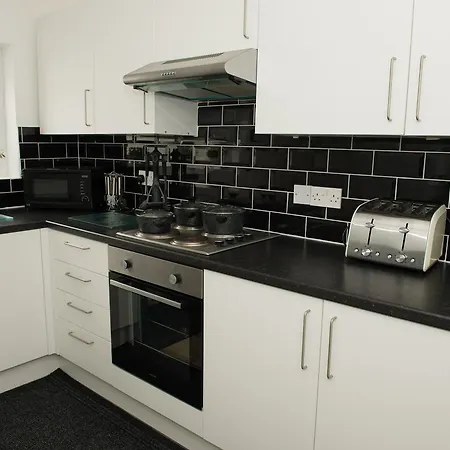 Arma Short Stays 122 - Spacious 3 Bed Oxford House Sleeps 5 - Free Parkng For 2 Vehicles - Large Garden Buitenkant foto