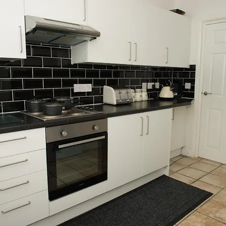 Arma Short Stays 122 - Spacious 3 Bed Oxford House Sleeps 5 - Free Parkng For 2 Vehicles - Large Garden Buitenkant foto