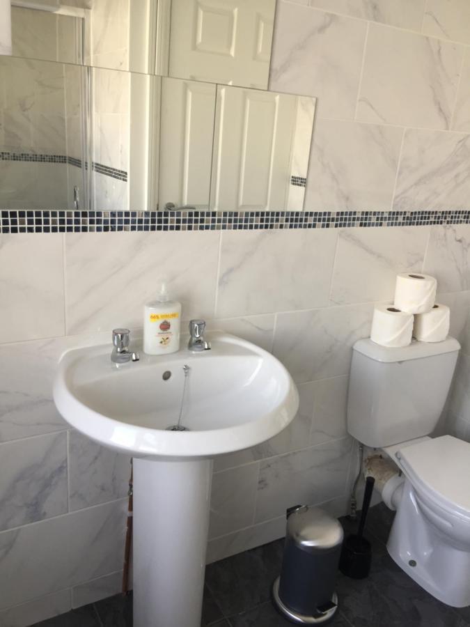 Vakantiehuis Arma Short 122 - Spacious 3 Bed House Sleeps 5 - Free Parkng For 2 Vehicles - Large Garden Oxford