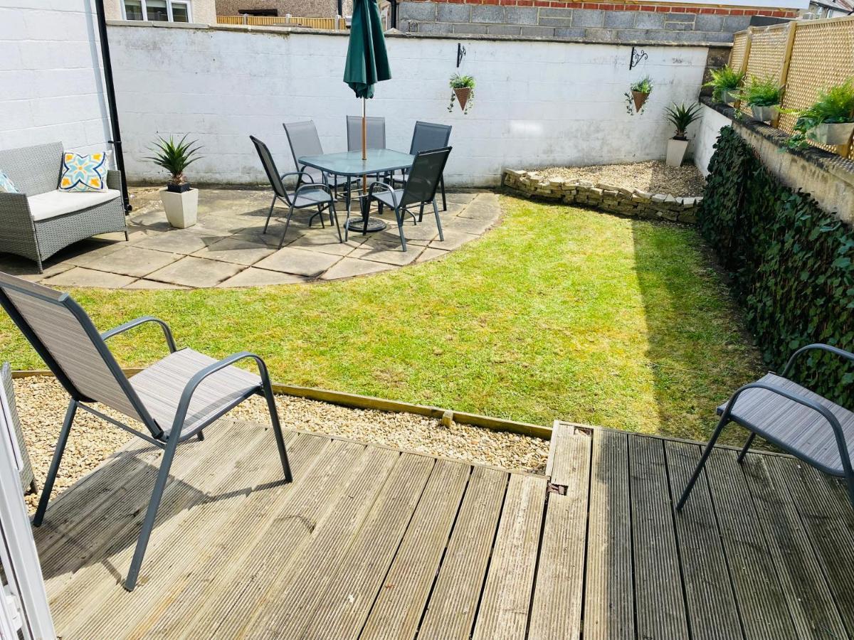 Arma Short 122 - Spacious 3 Bed House Sleeps 5 - Free Parkng For 2 Vehicles - Large Garden Oxford