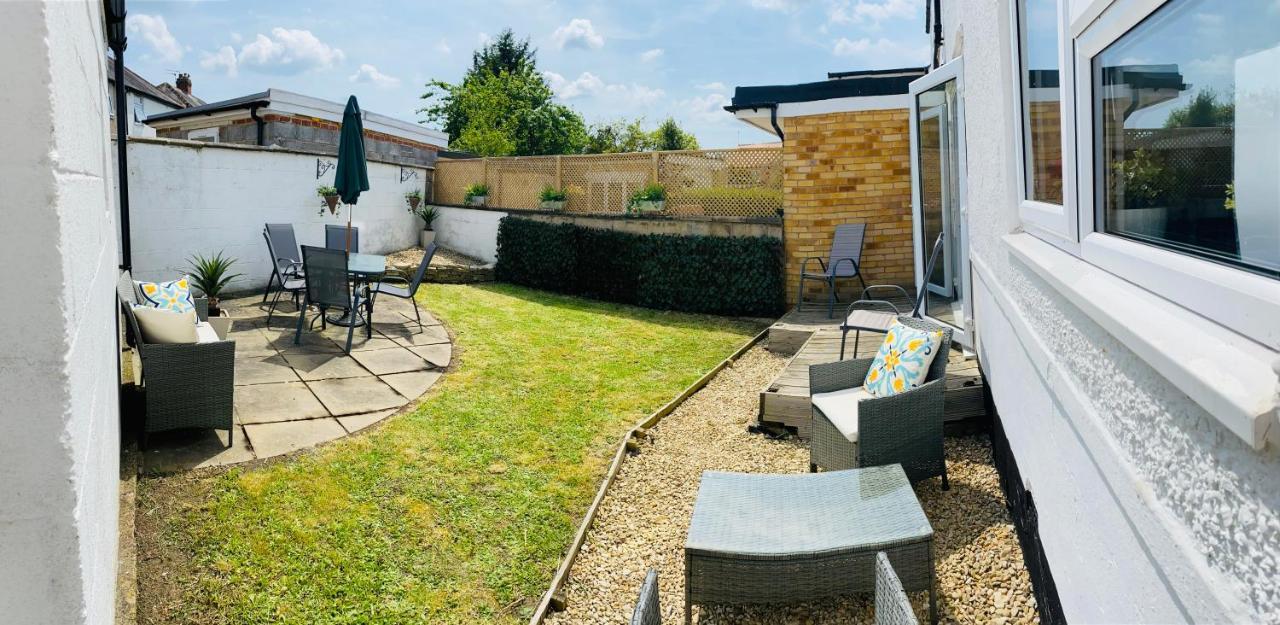 Arma Short 122 - Spacious 3 Bed House Sleeps 5 - Free Parkng For 2 Vehicles - Large Garden Vakantiehuis *